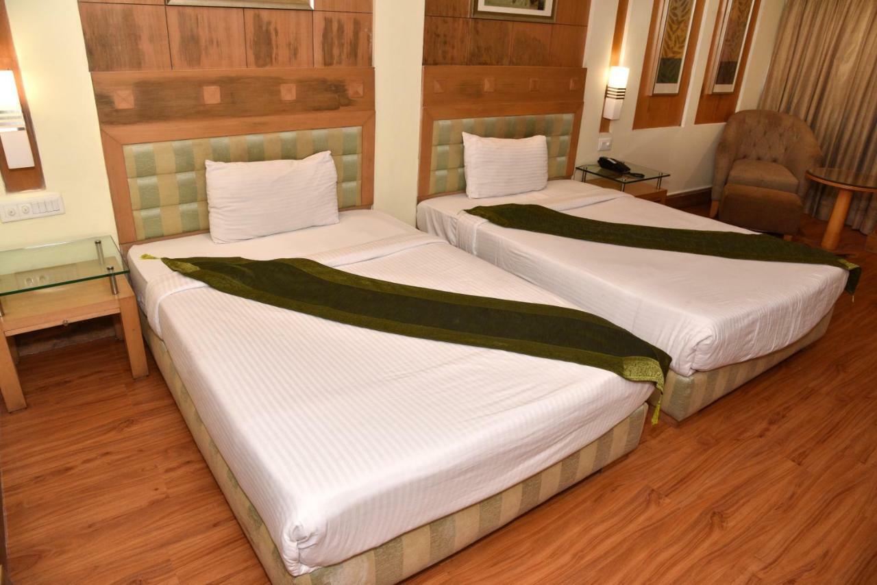 Hotel Western Court Chandigarh